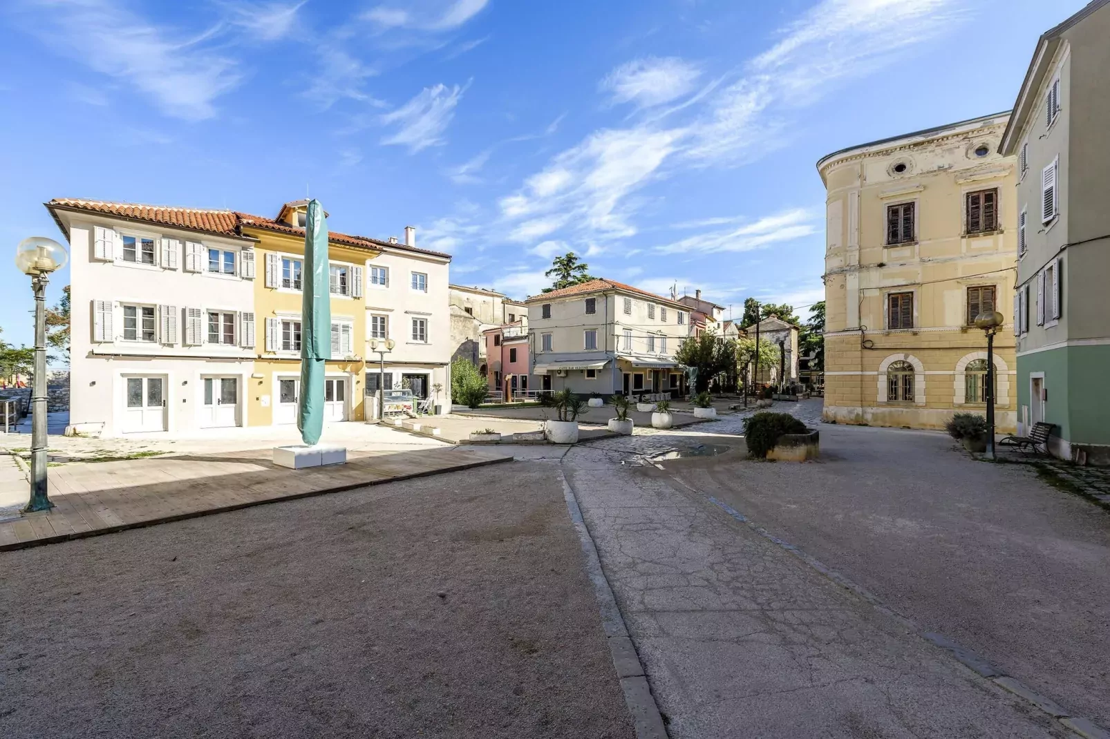 Urban Loft Marafor Poreč-Areas summer 1km