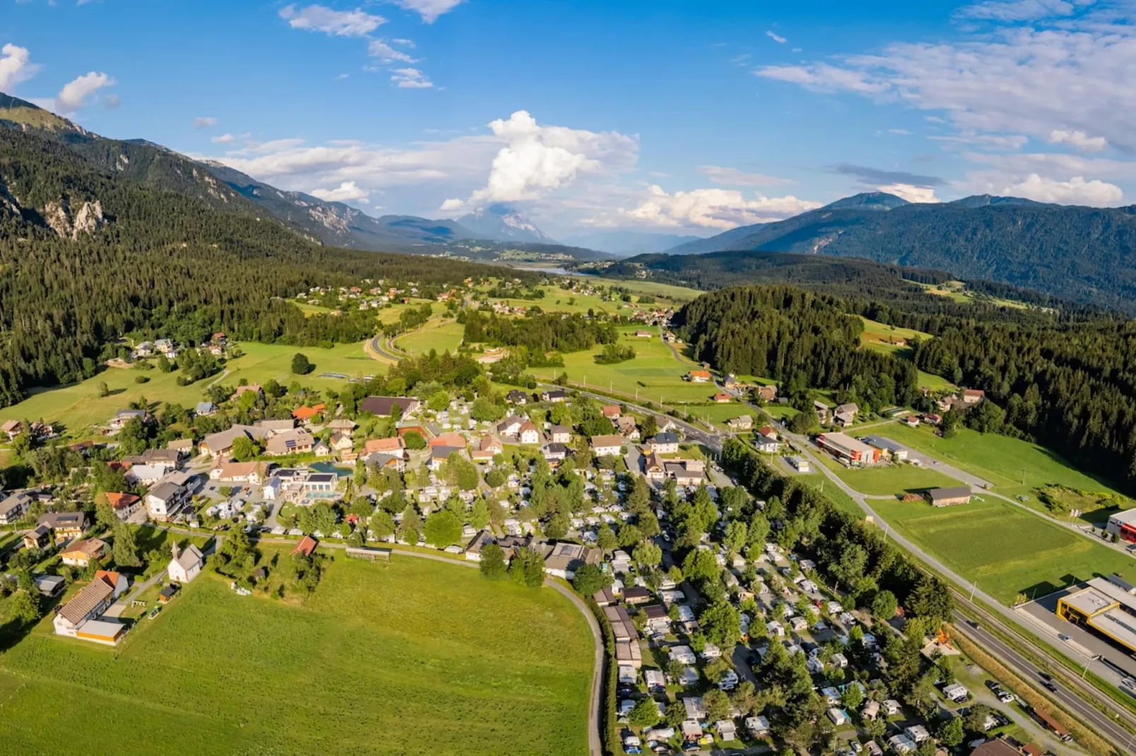 Resort Hermagor-Nassfeld 2-Areas summer 1km