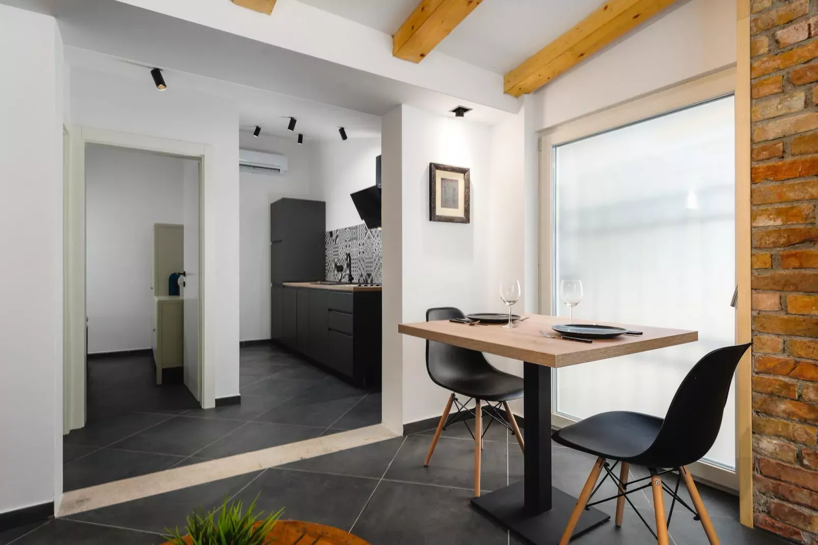 Apartment Urban Black-Esszimmer