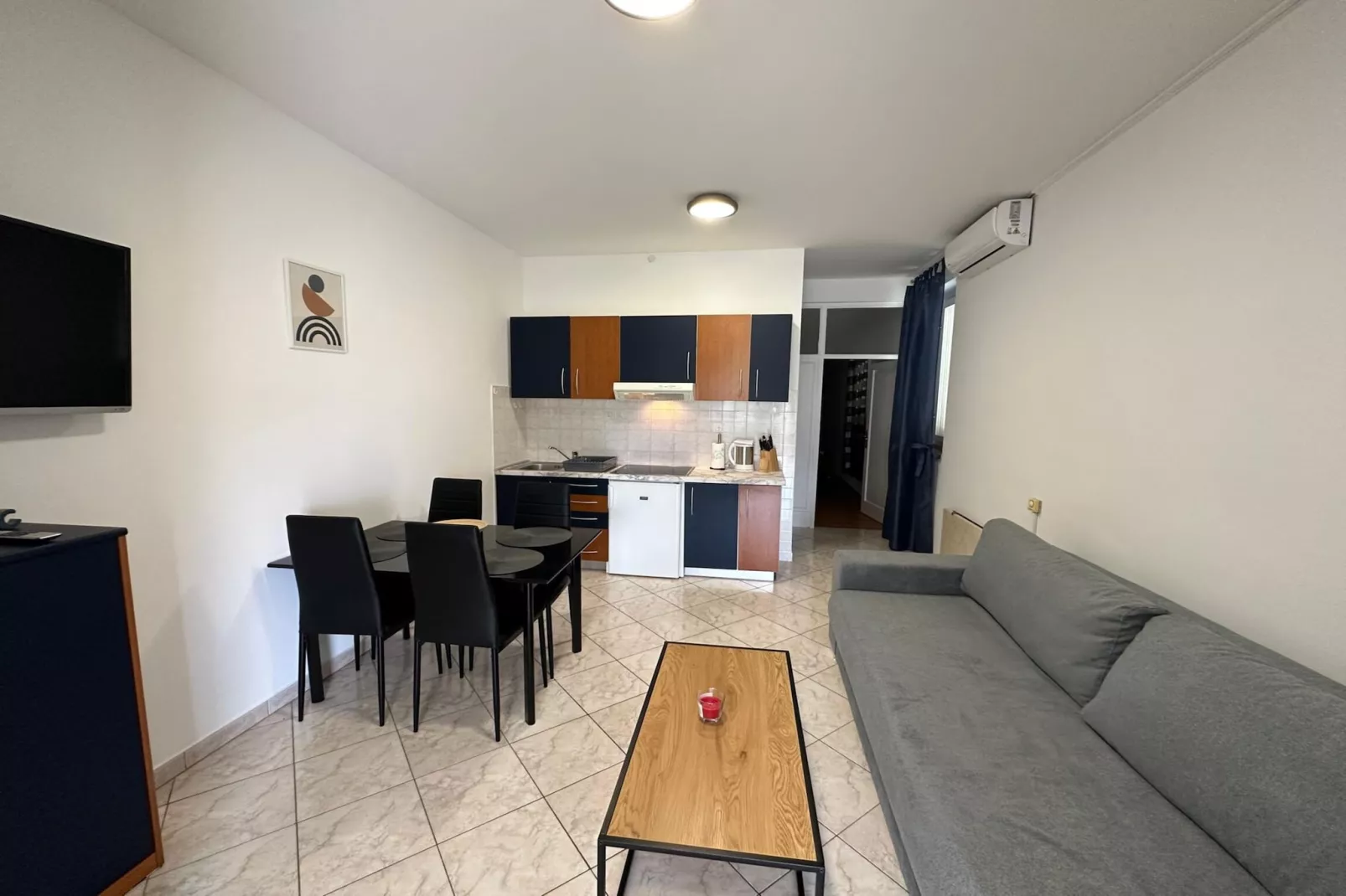 Apartment Amko-Living room