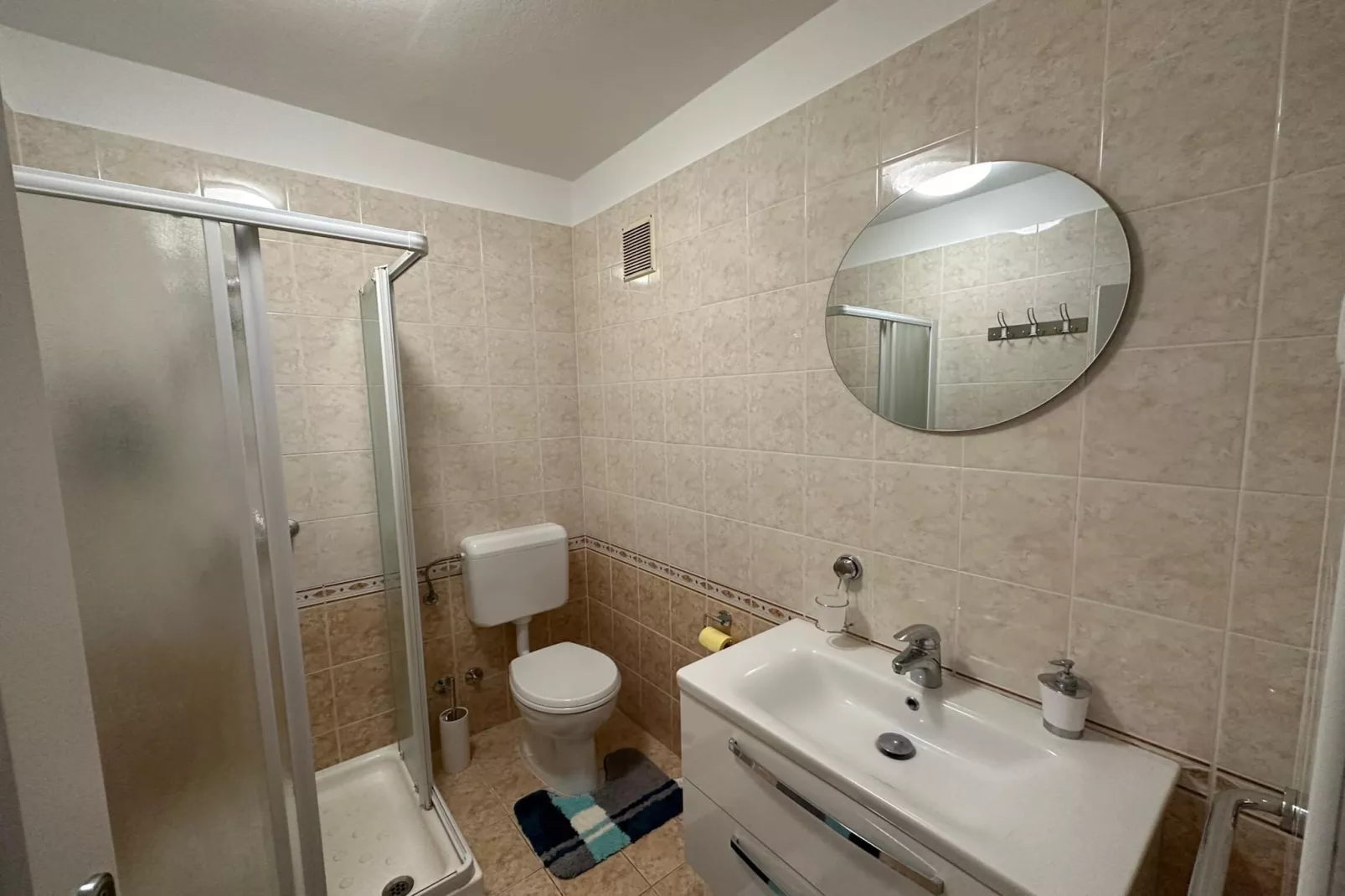 Apartment Amko-Bathroom