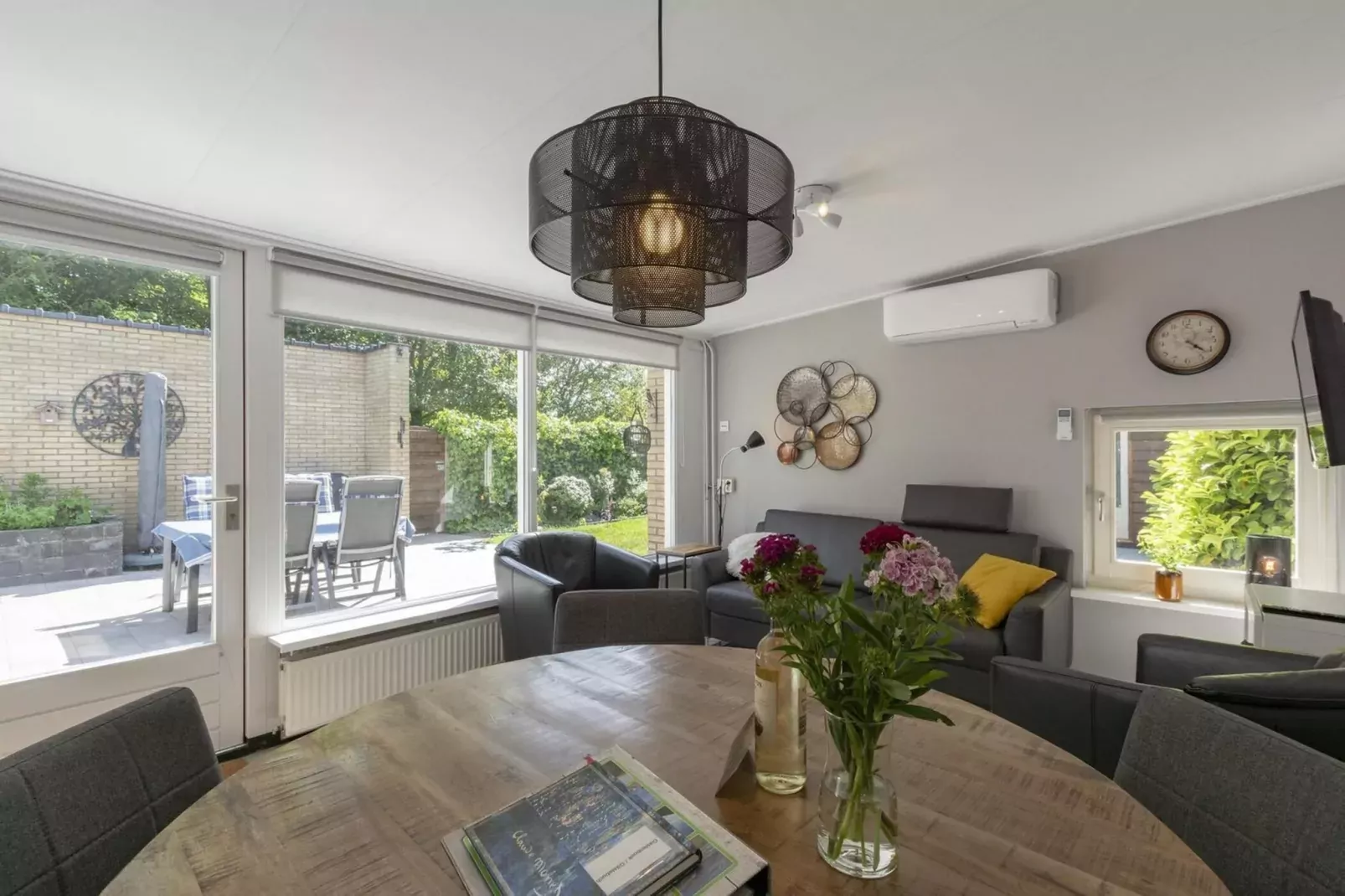 Duinland 111-Dining room