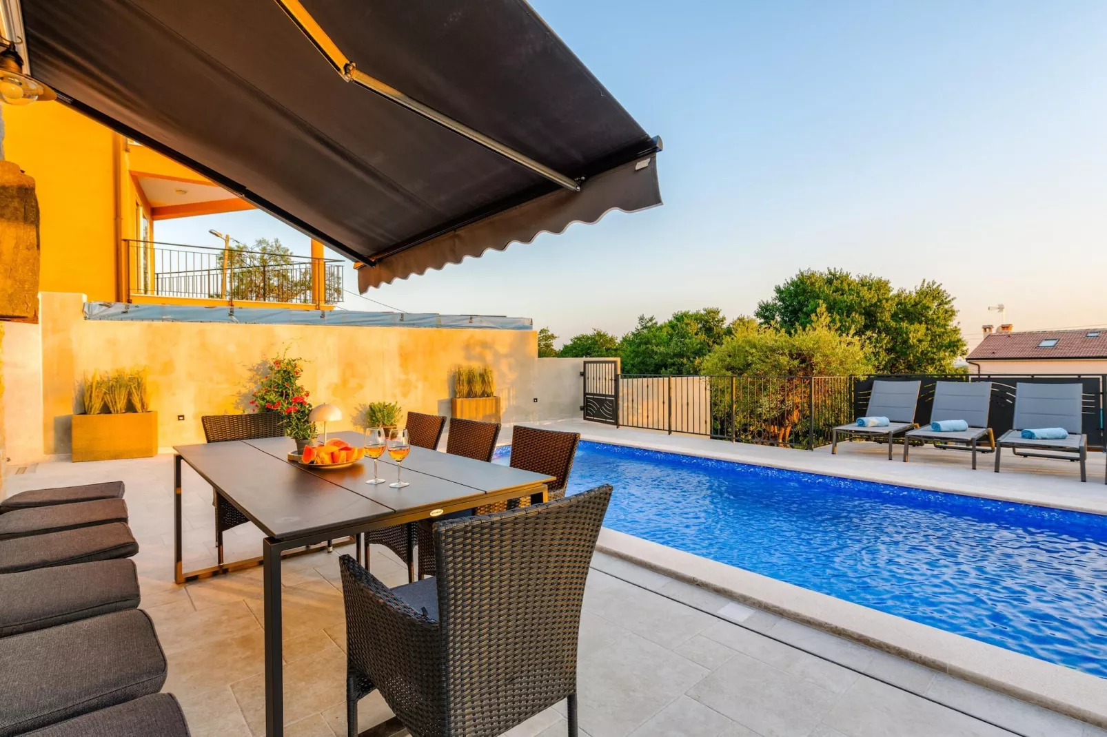 Casa Mar-Terrace balcony