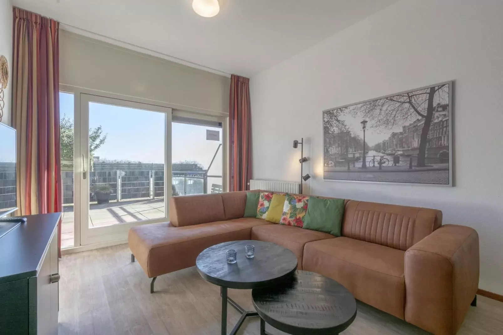 Wijde Blick 103-Living room