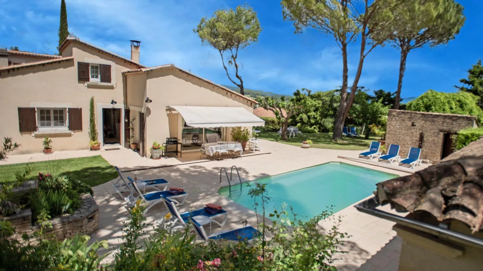 Le grand Liodrey-Exterior summer