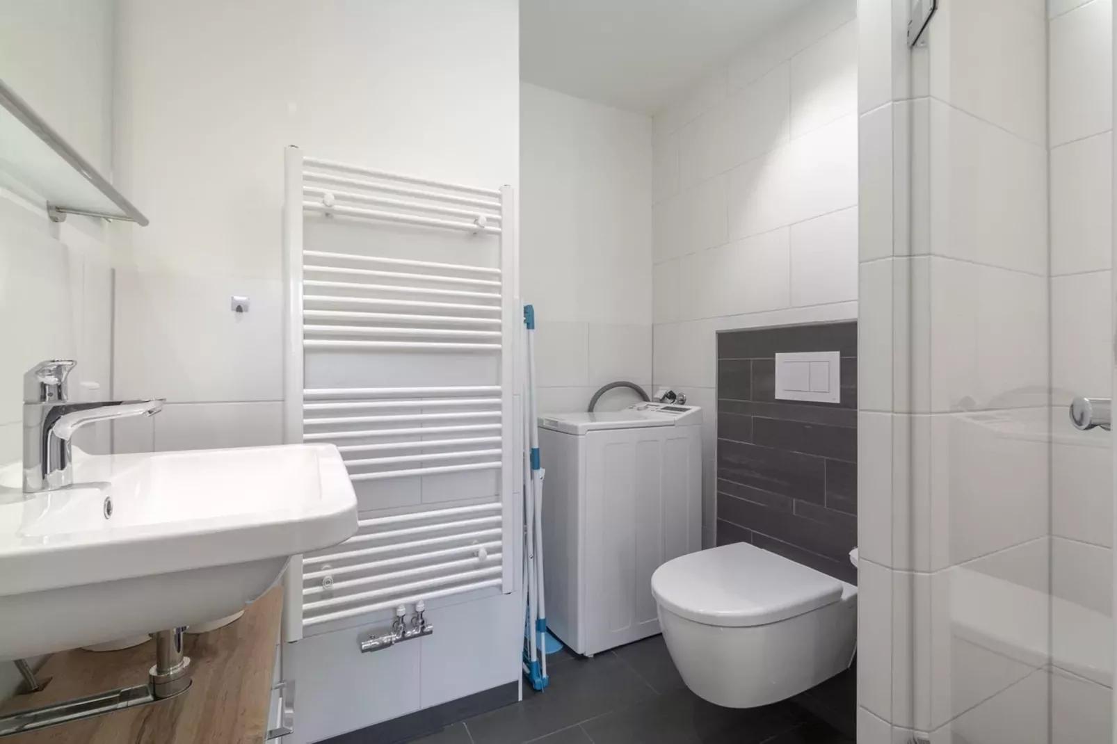 Garnekuul 76-Badezimmer