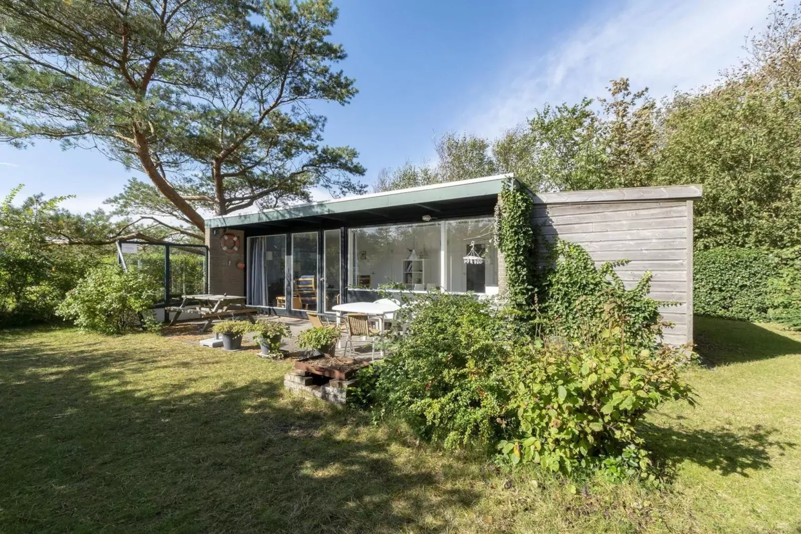 Garnekuul 81-Exterior summer