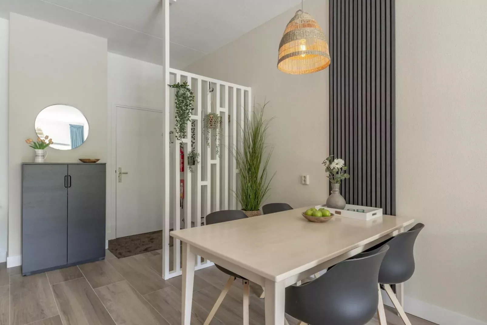 Wijde Blick 112-Dining room