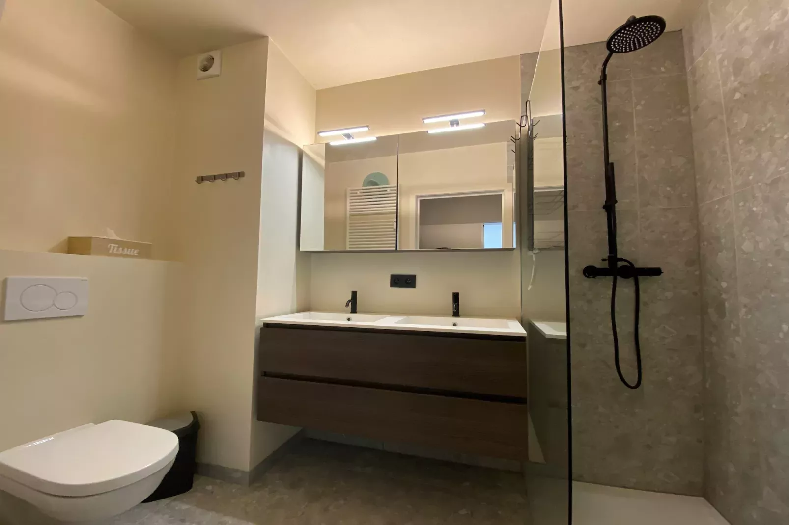 ARIZONA 303-Bathroom