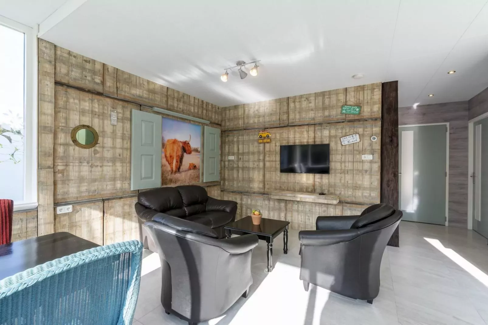 Garnekuul 90-Living room