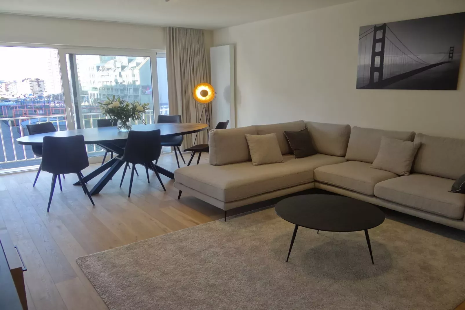 ARIZONA 303-Living room