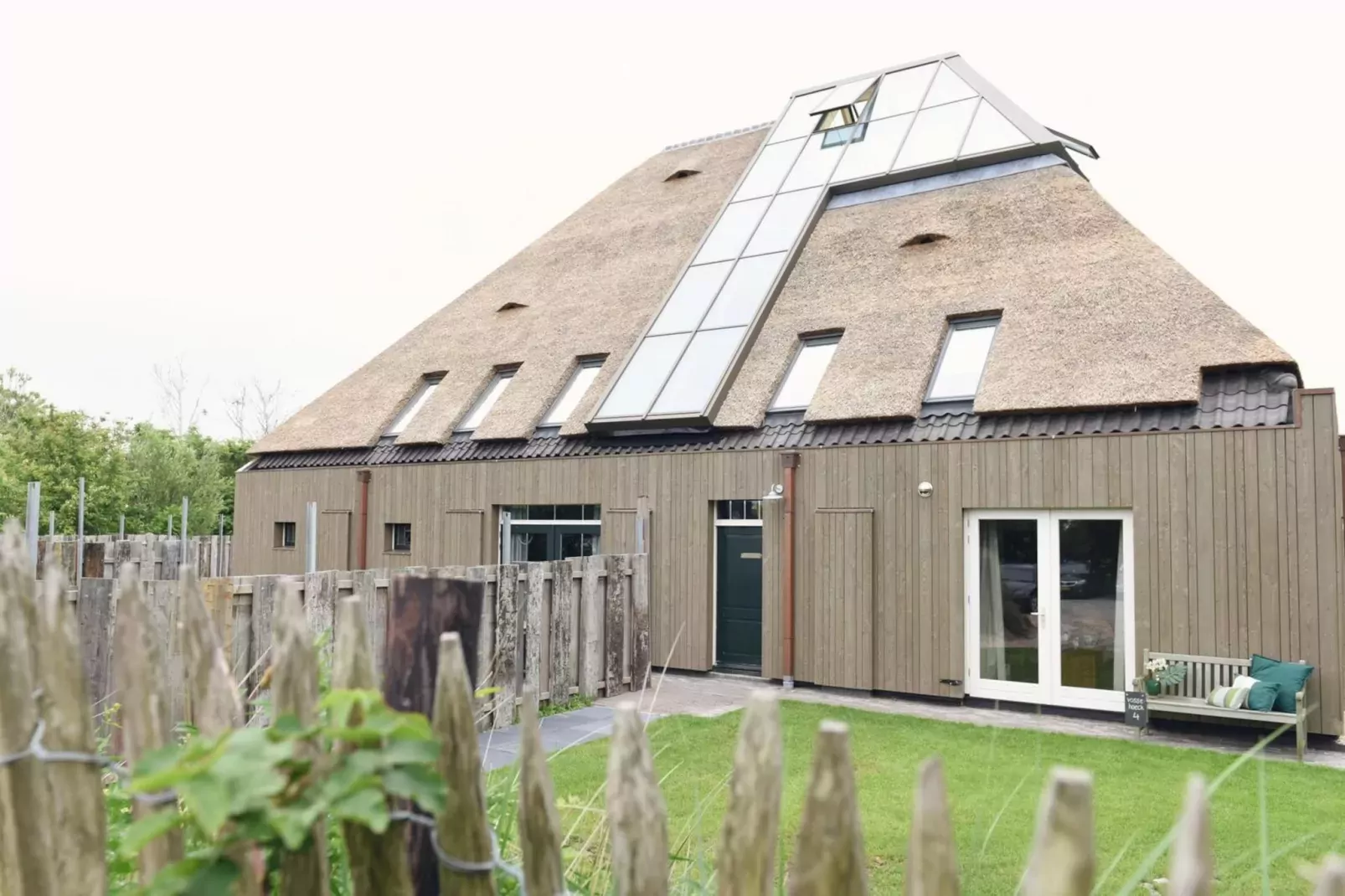 Hoeve Landzicht-Exterior summer