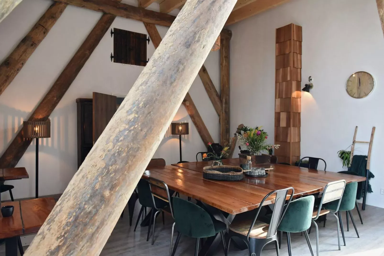 Hoeve Landzicht-Dining room