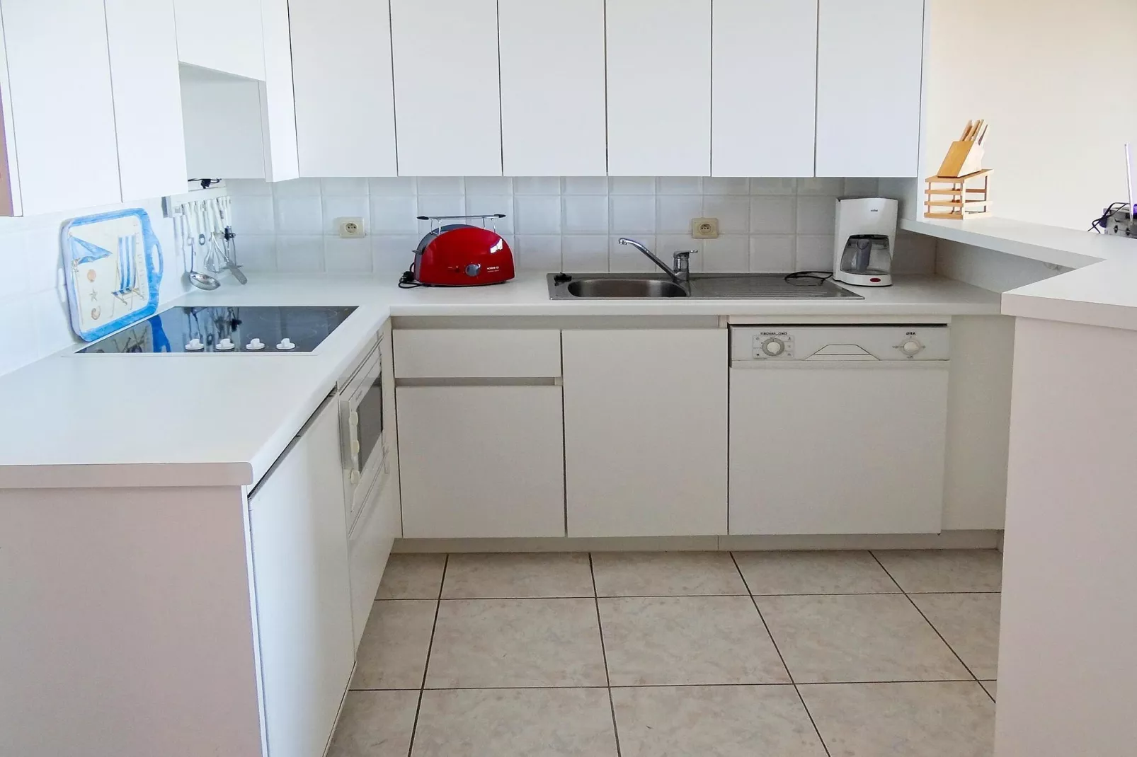 SEASIGHT A 1 / 0001-Kitchen