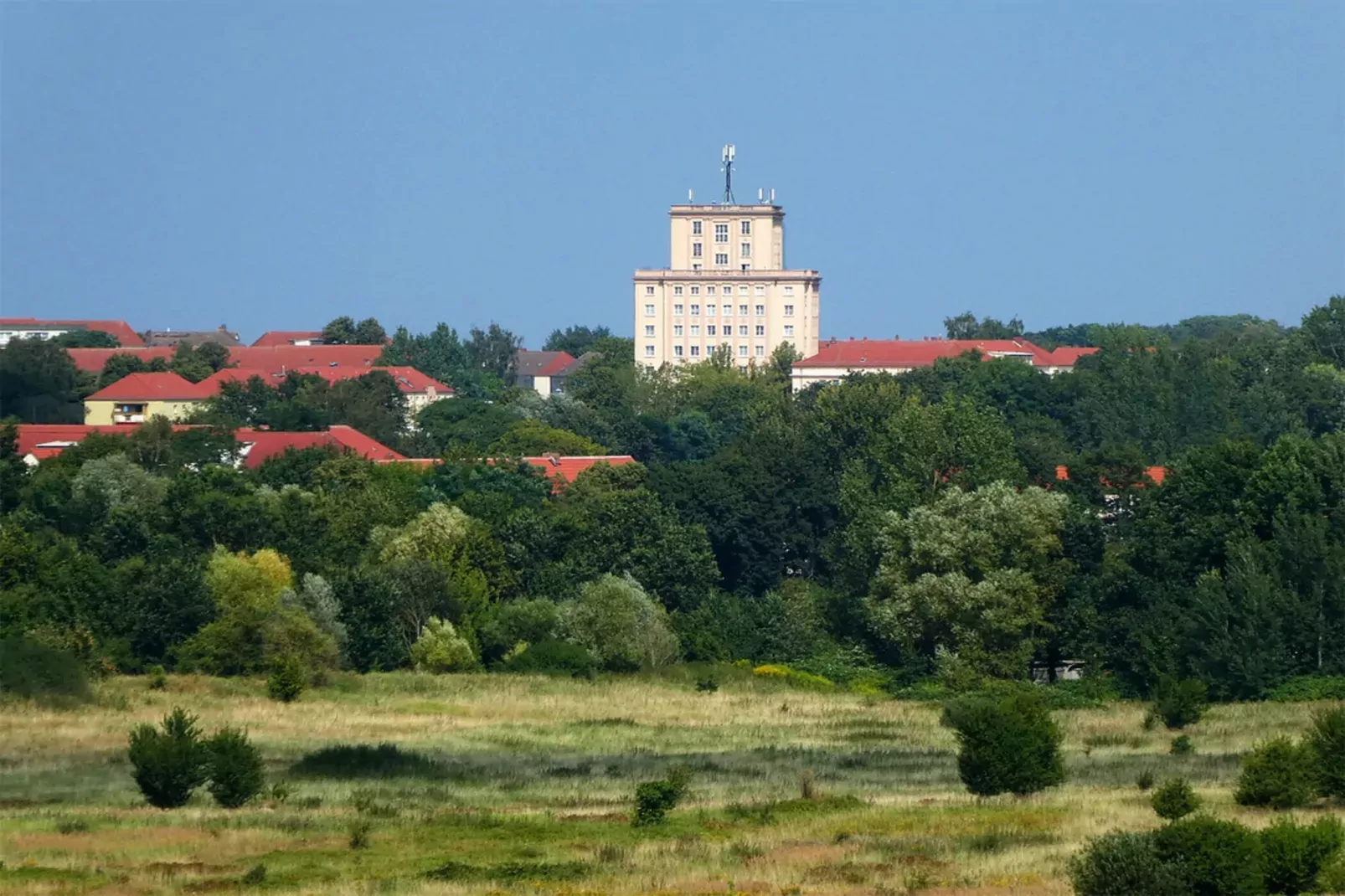 Ferdinand Haus 8 80 qm 4 Personen-Areas summer 1km
