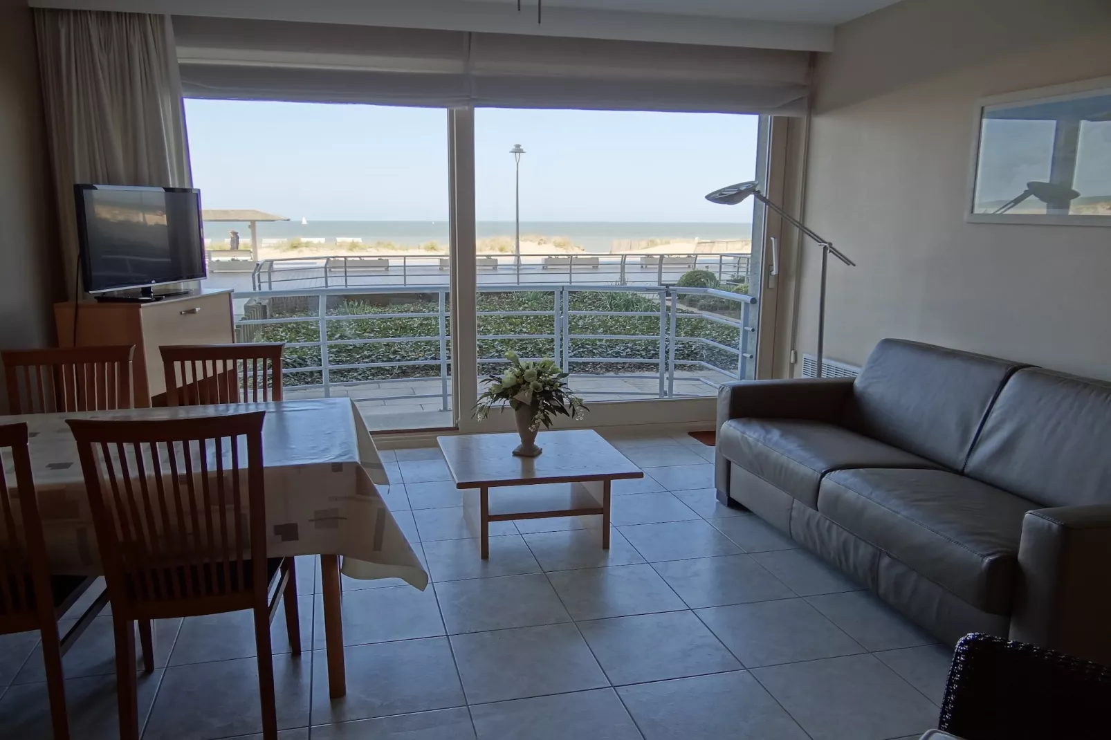 SEASIGHT A 1 / 0001-Living room
