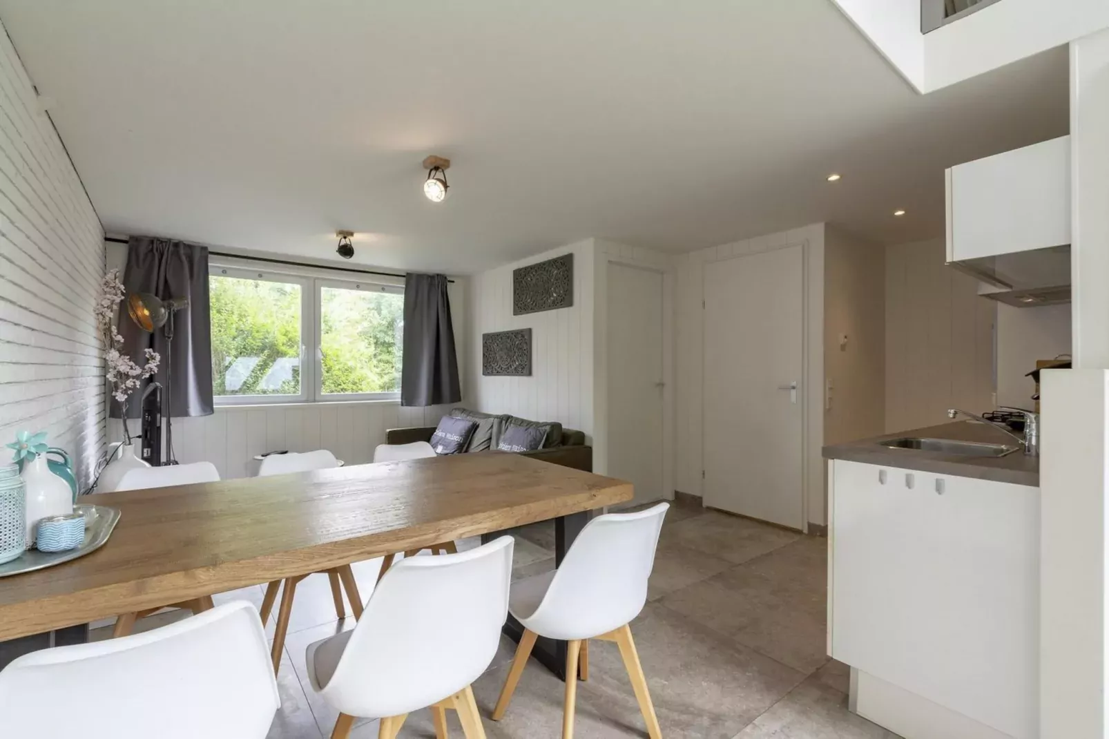 Belkmerduinen 12-Dining room