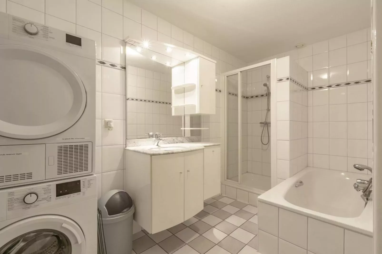 Wijde Blick 210-Bathroom