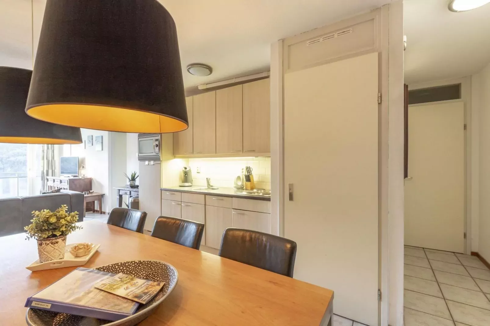 Wijde Blick 210-Dining room