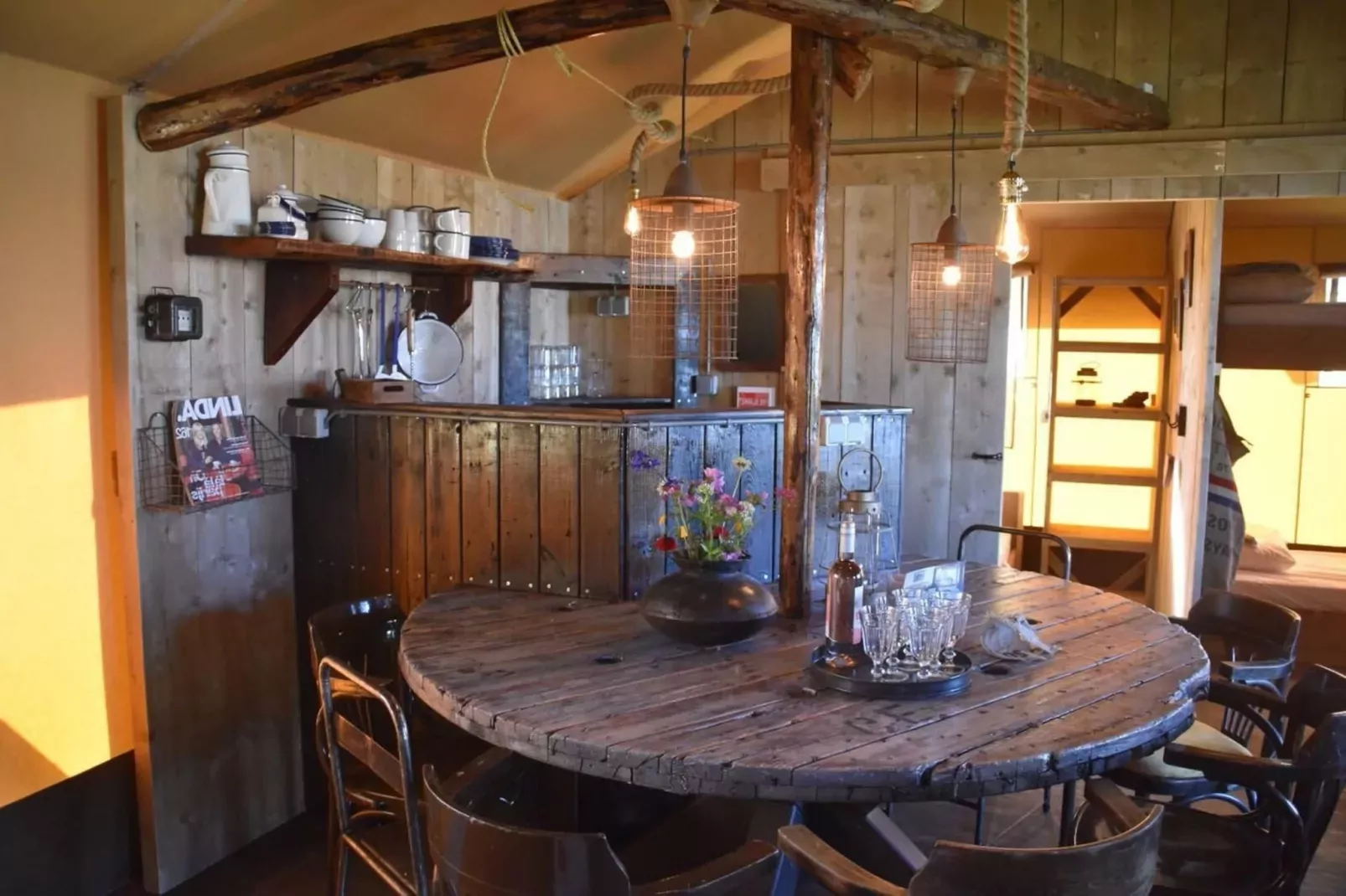 Kidz Lodge-Dining room