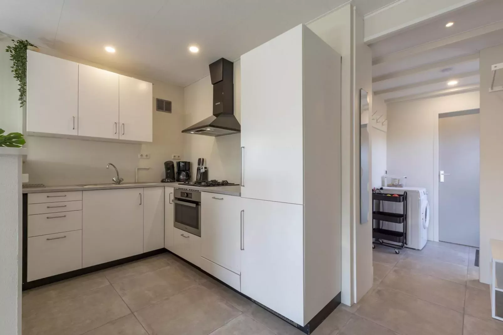 Zeewaard 33-Kitchen