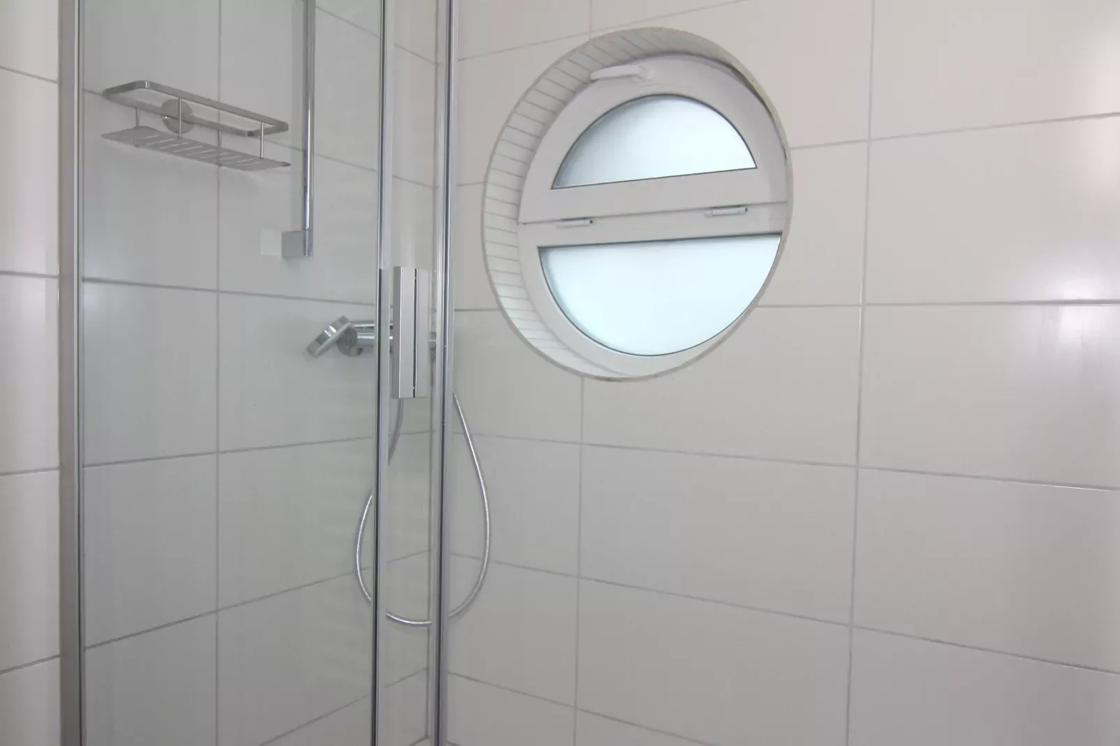 Hans Haus 10 80 qm  3 Personen-Bathroom