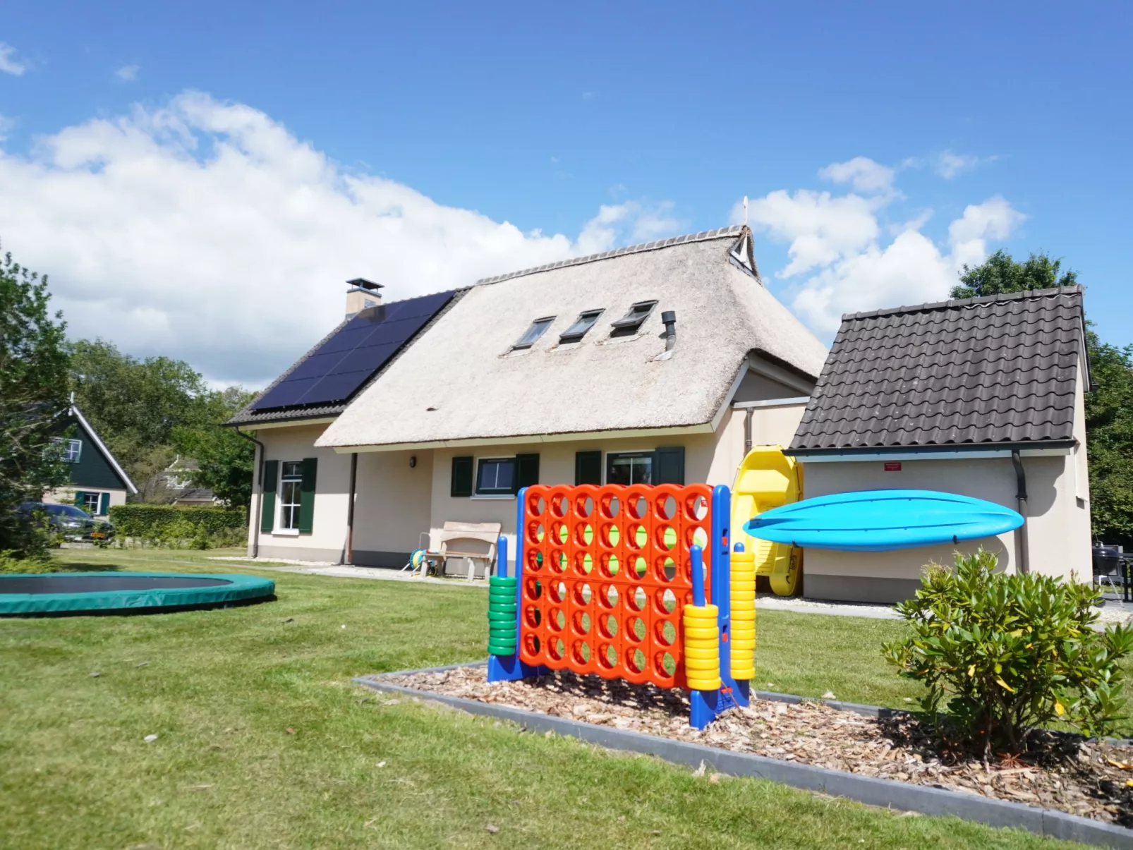 Lieskehuis Wellness de Luxe 10+2-Outside