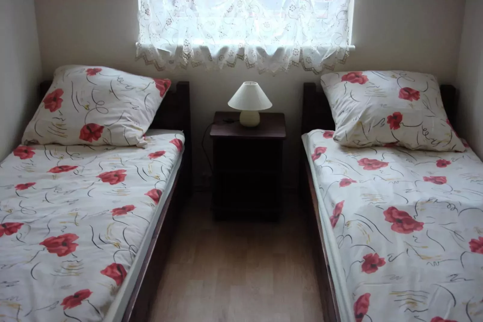 Apartamenty wakacyjne dla 4 osób Rewal-Schlafzimmer