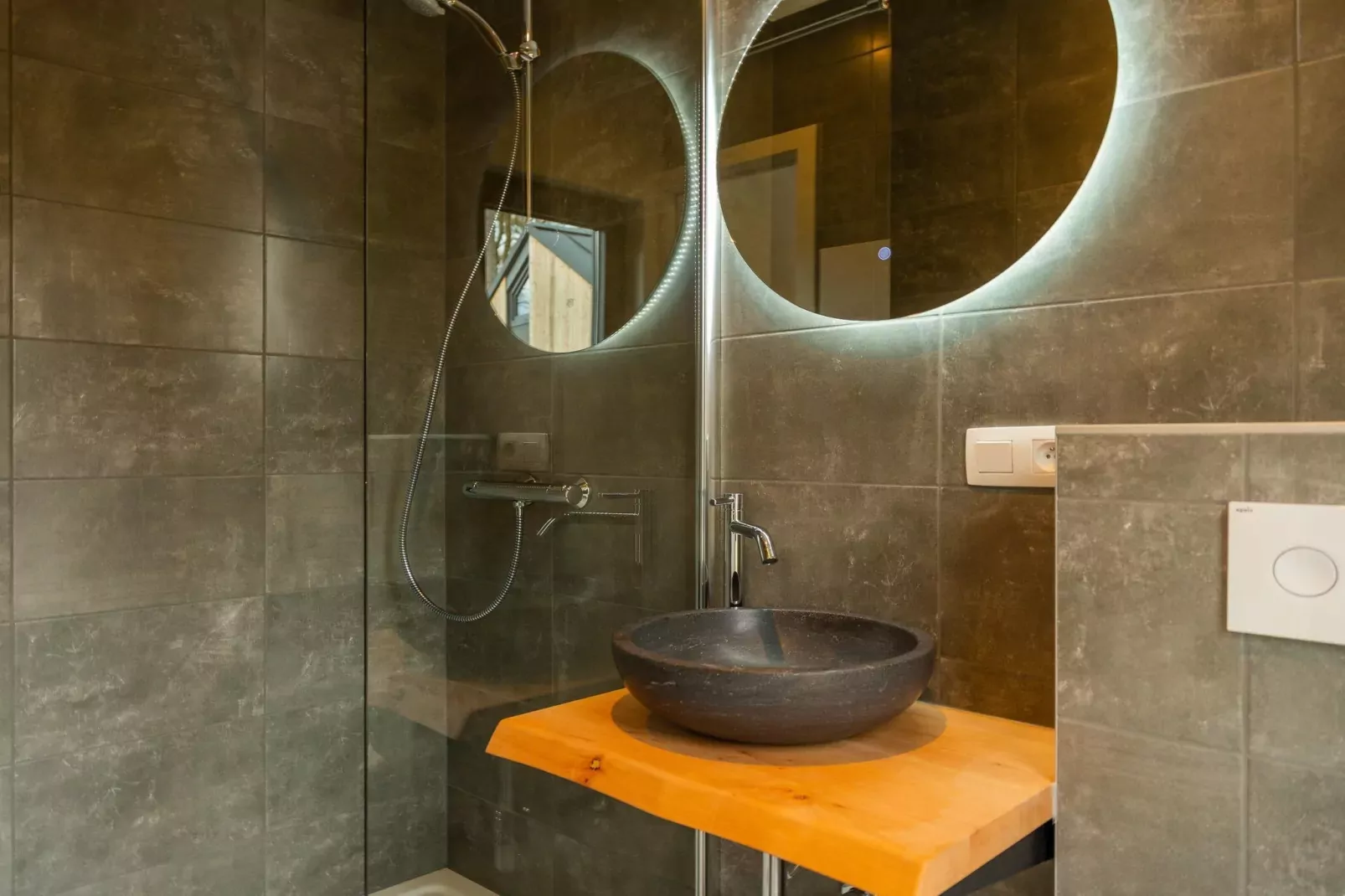 Resort Hoge Kempen 12-Bathroom