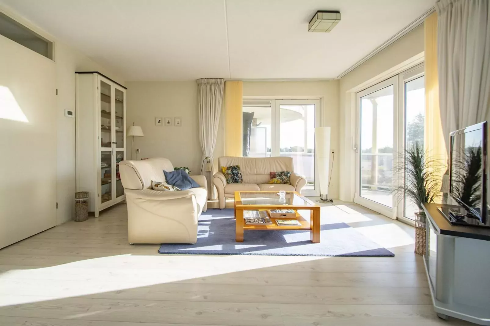 Résidence Juliana 34-Living room
