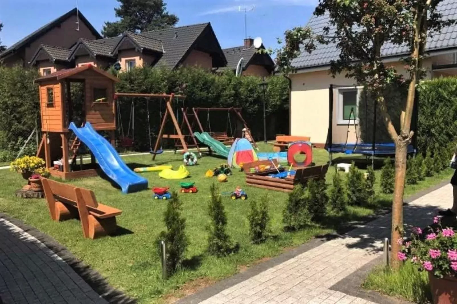Domki wypoczynkowe Niechorze-Gardens summer