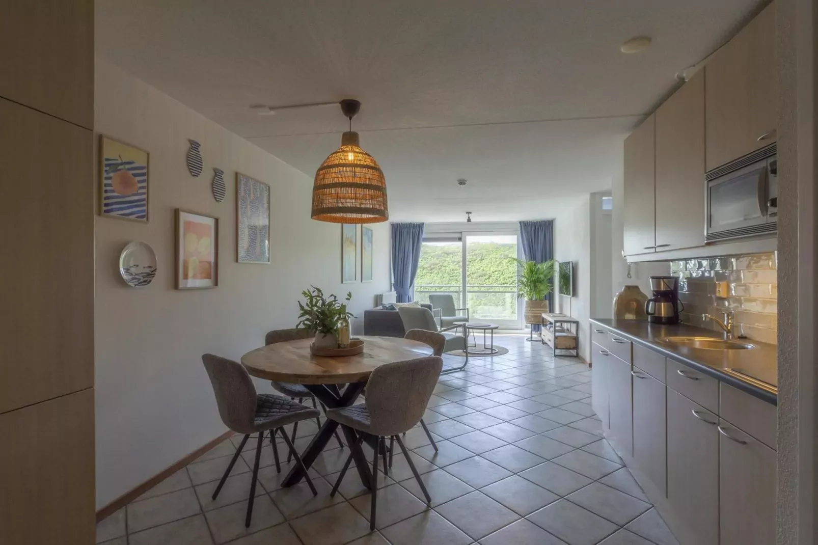 Wijde Blick 310-Dining room