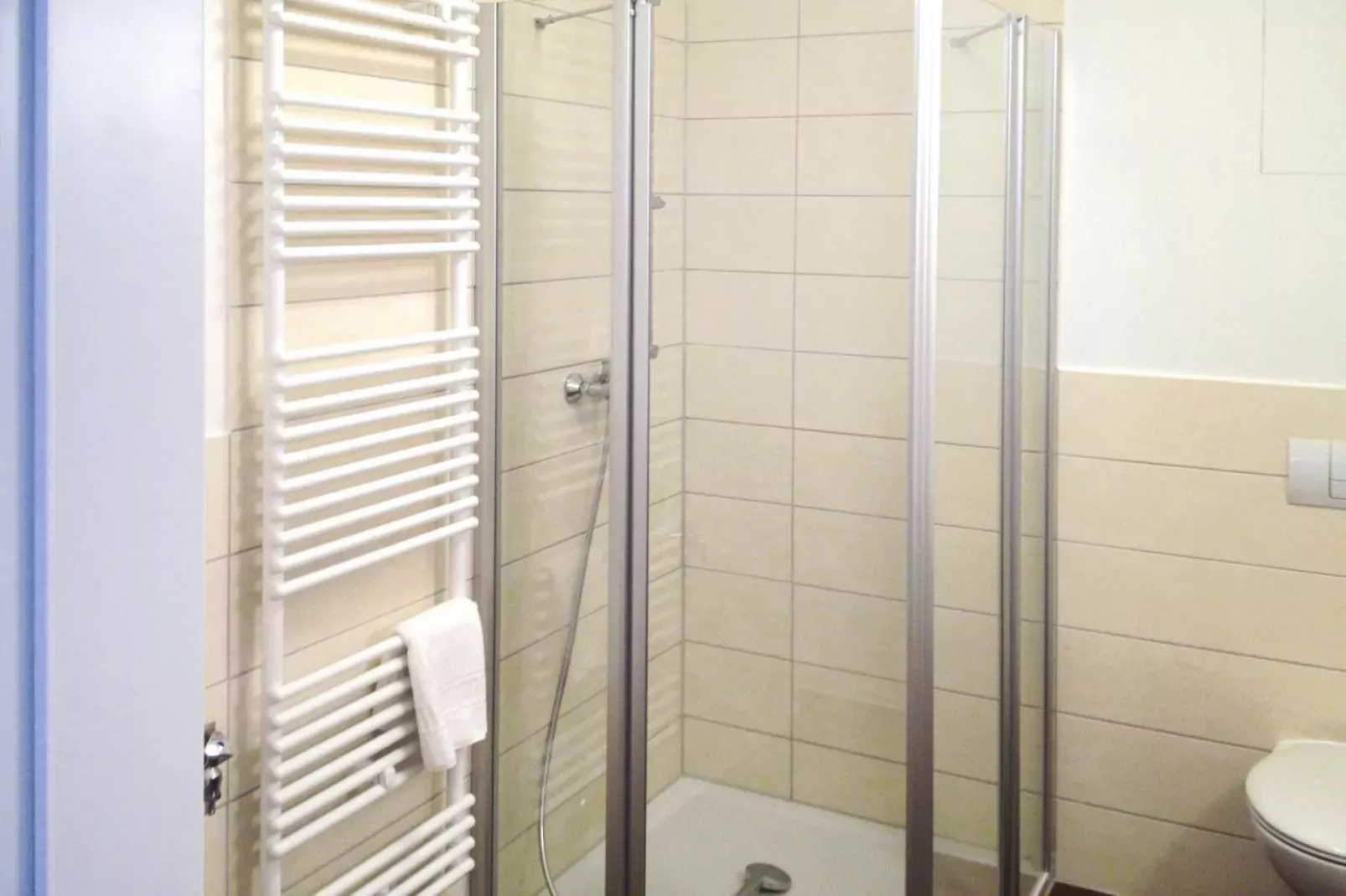 Appartements am Heidensee / EG 65qm 2 Erw u 2 Kinder-Bathroom