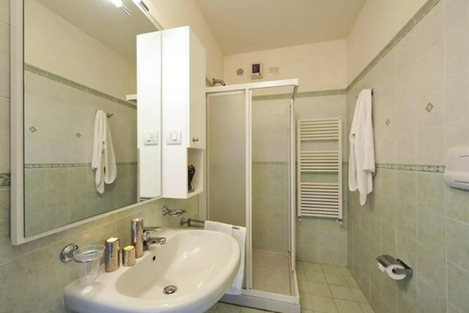 Residence Porto Letizia Porlezza  -B4 Palaca 1-room 4 pax Mountain View Deluxe P1MD4 8204-Bathroom