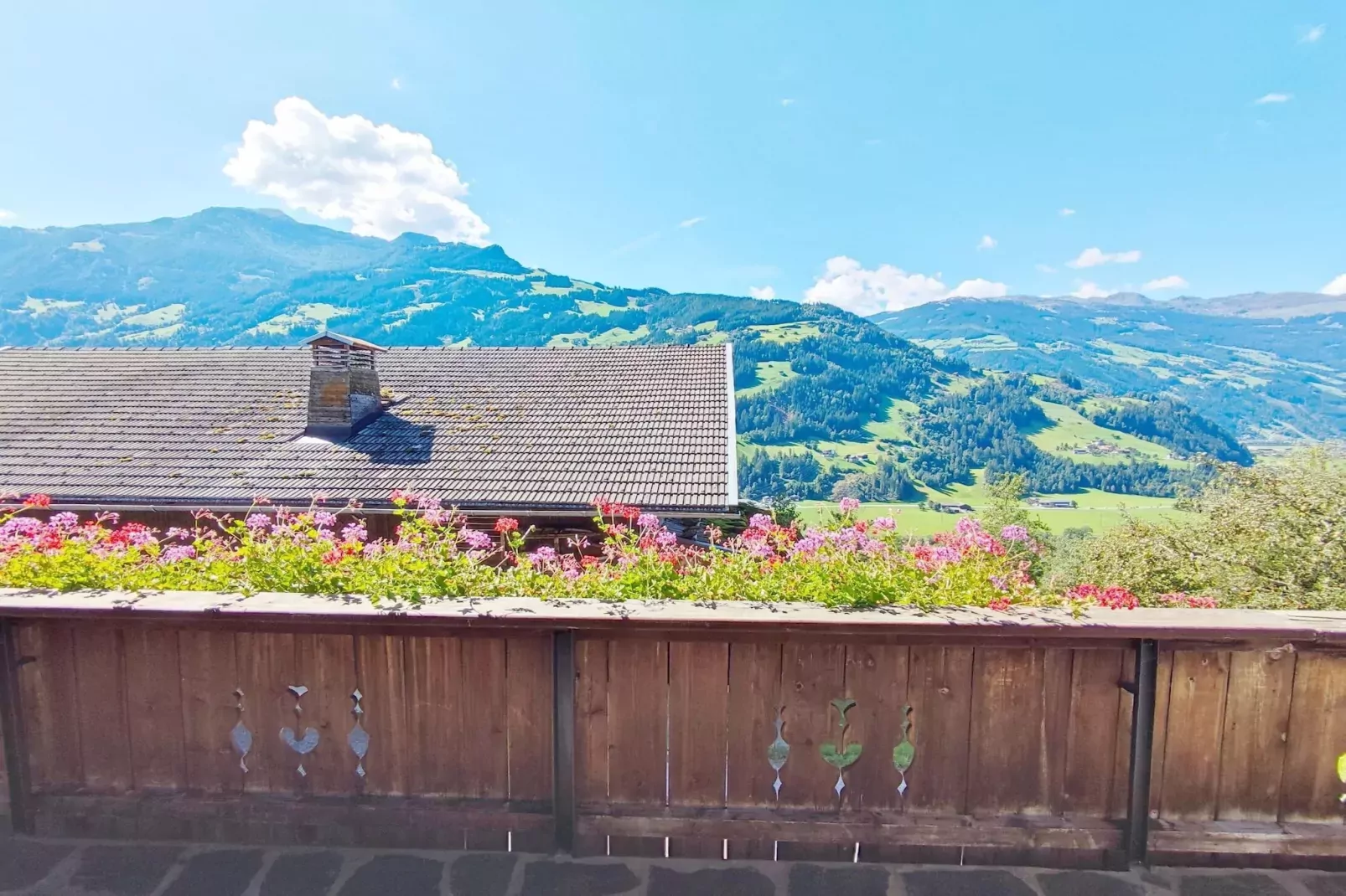 Ferienhaus Linda-Terrassenbalkon