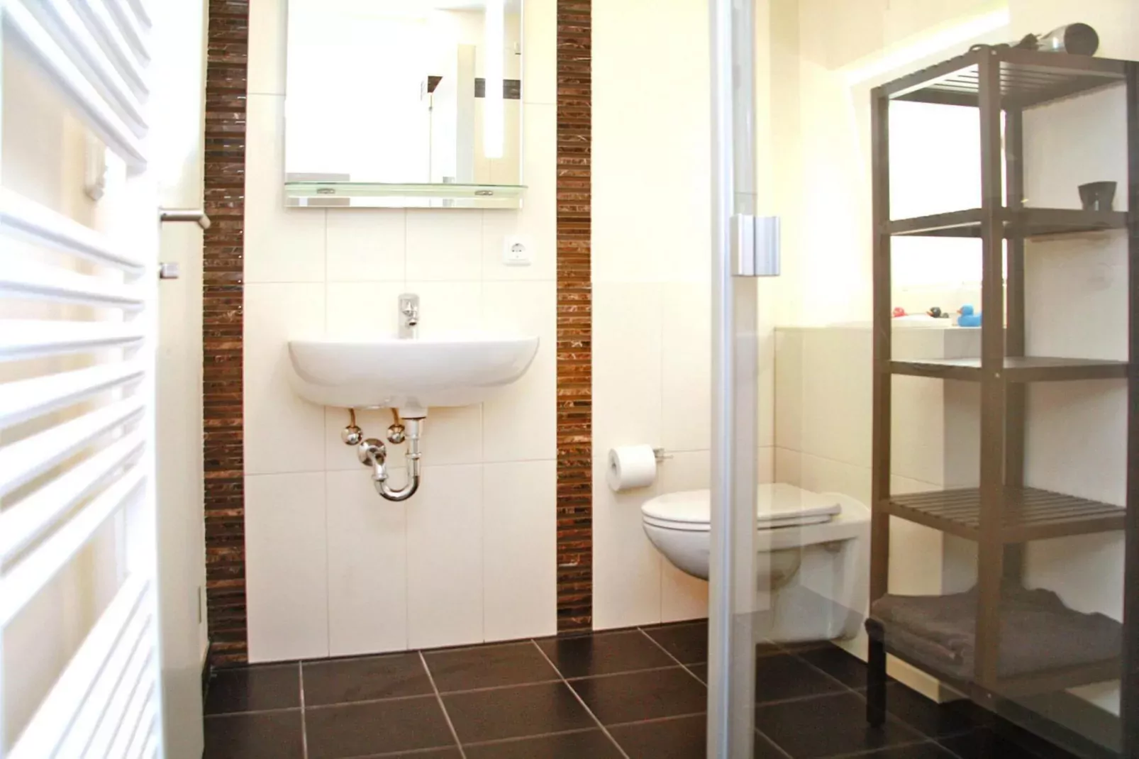 Ferienhaus Bel Ami 92 qm-Bathroom