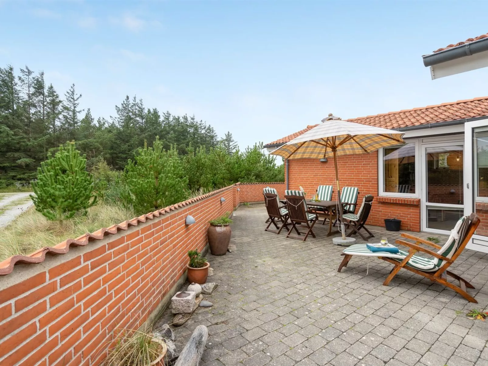 "Lisemarie" - 800m from the sea-Outside
