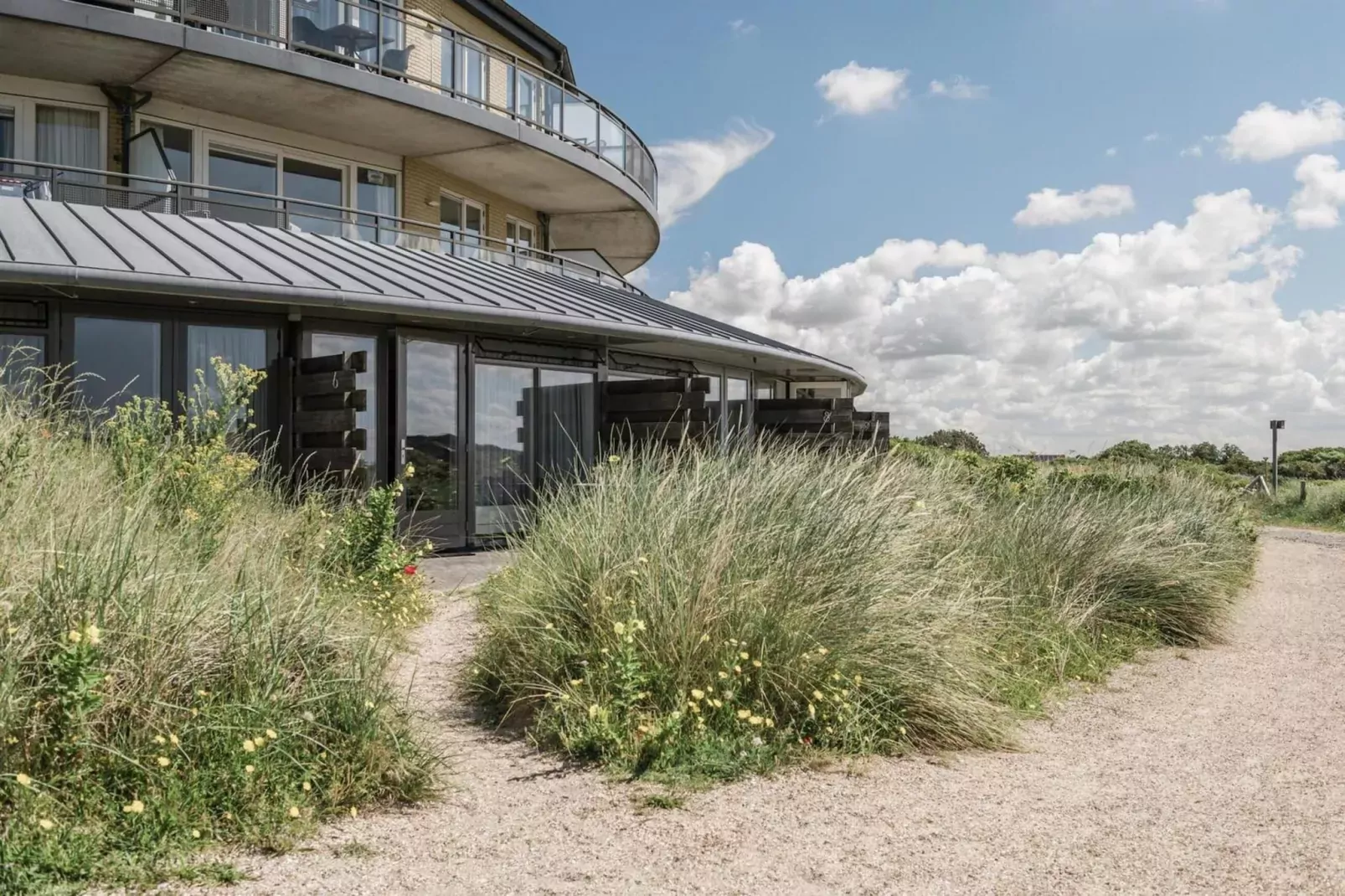 Duynsuites aan zee-Außenbereich Sommer