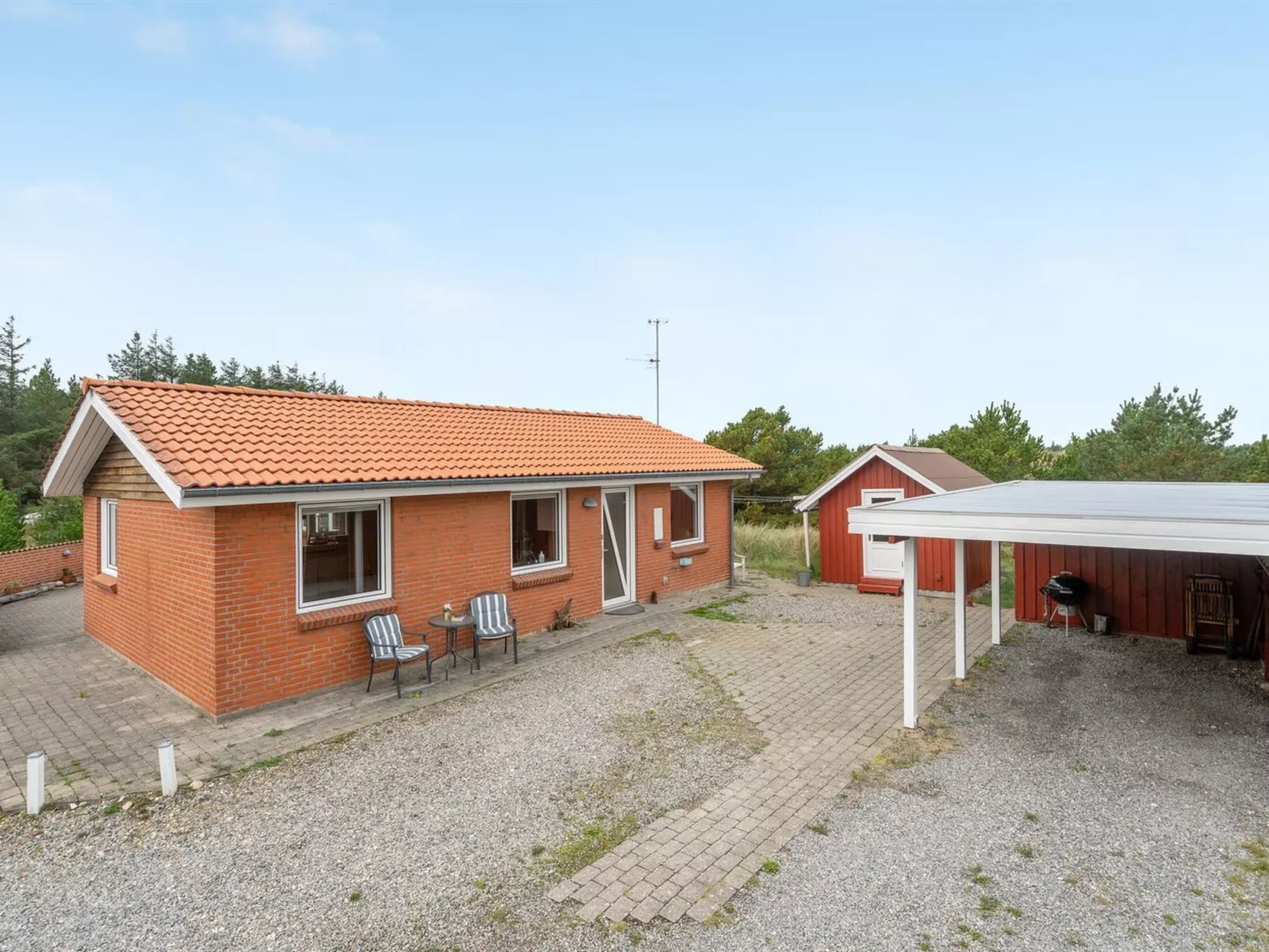 "Lisemarie" - 800m from the sea-Outside