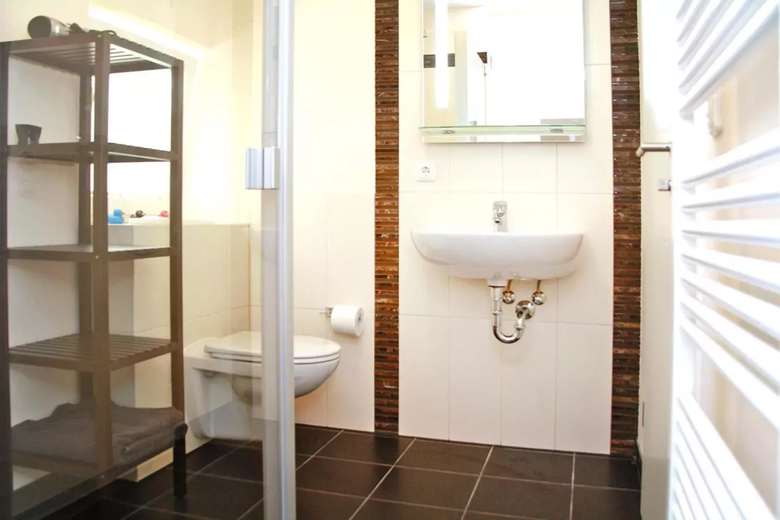 Ferienhaus Bel Ami 92 qm-Bathroom
