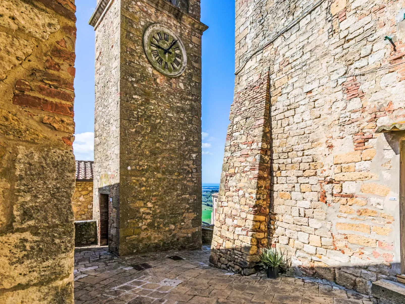 Trilocale Casa nel Castello-Area