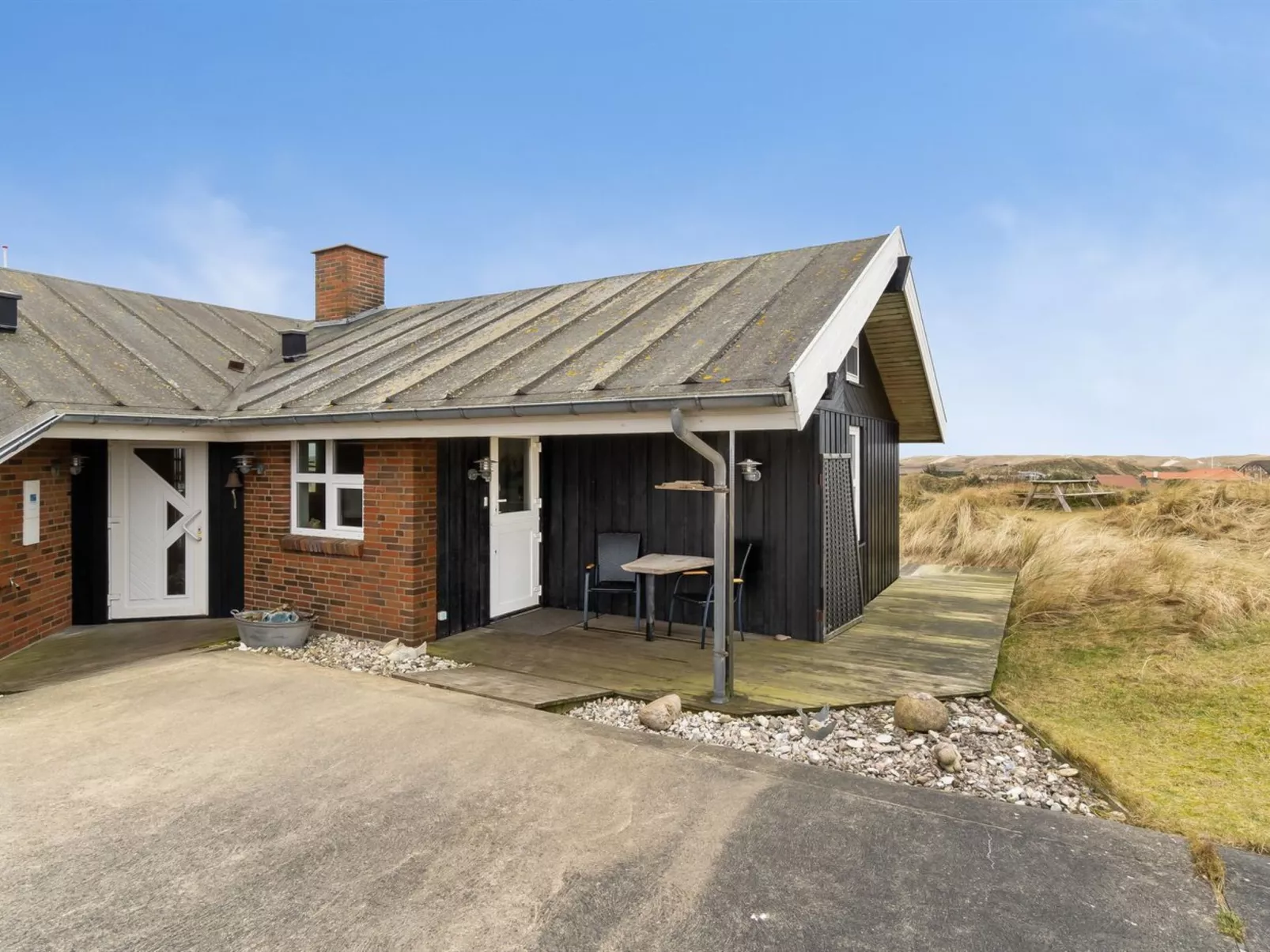 "Tahnee" - 450m from the sea-Inside