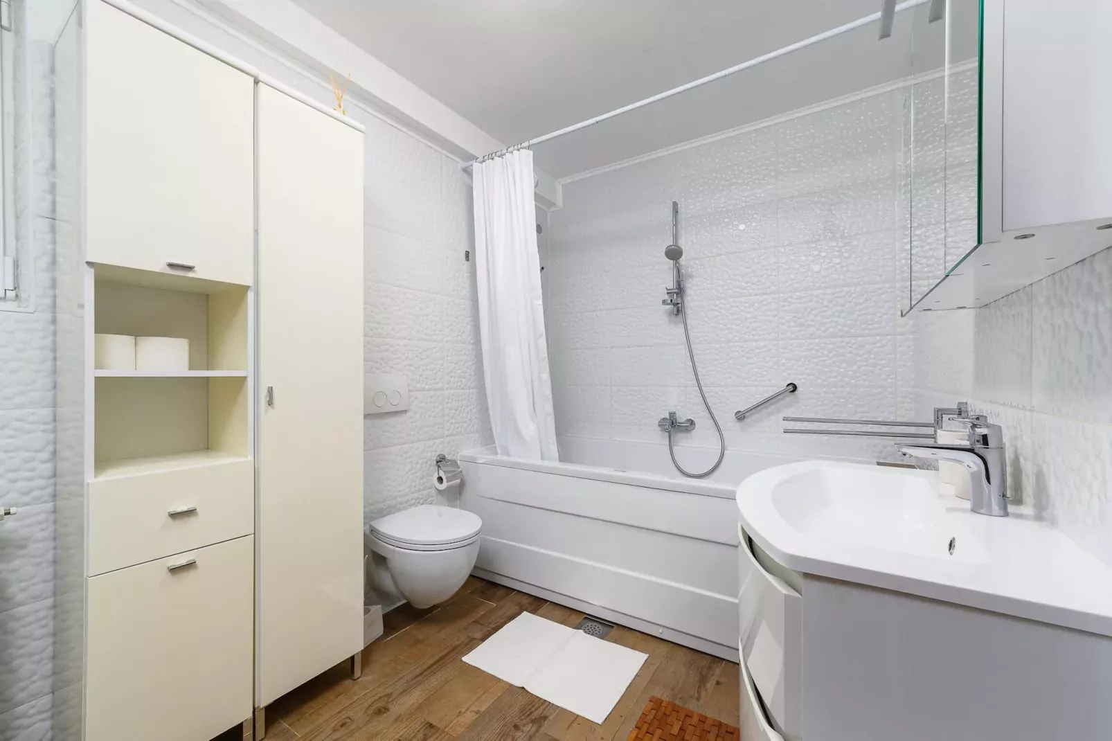 Villa Gigi-Bathroom