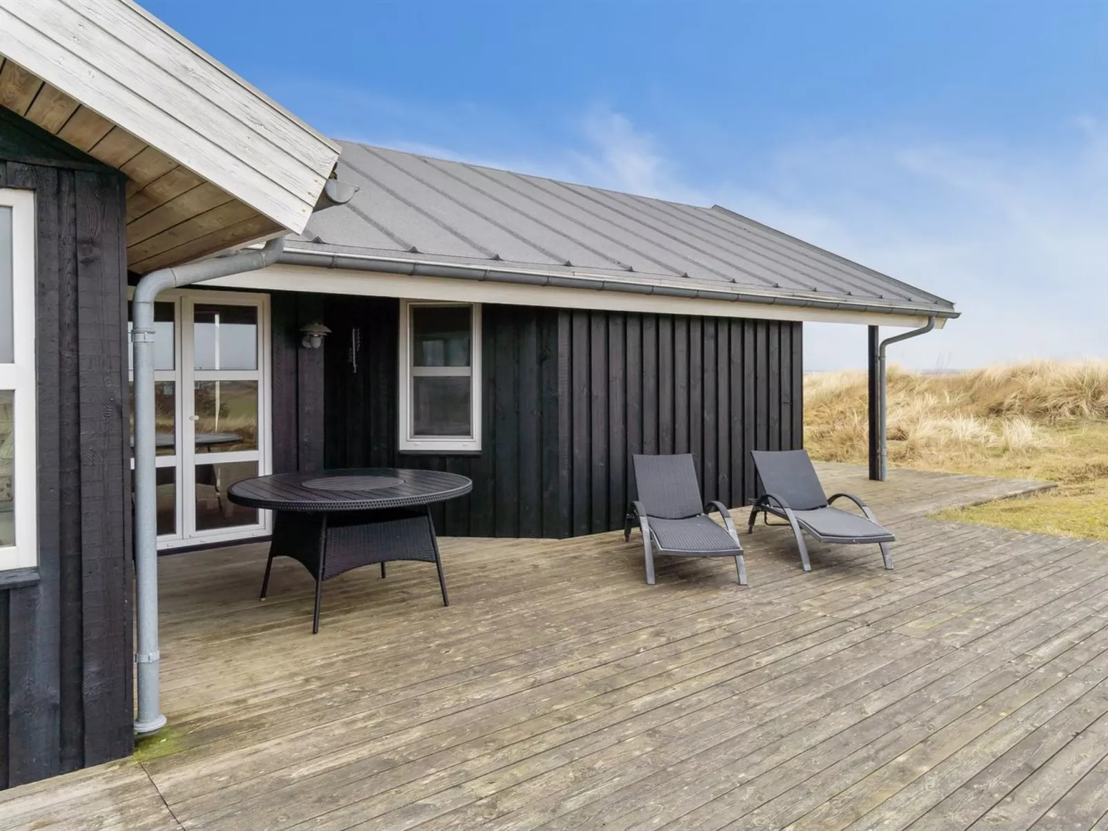 "Tahnee" - 450m from the sea-Outside