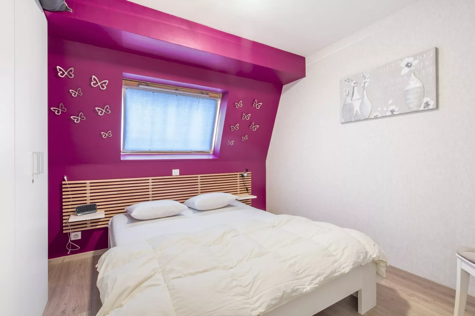 Nouvella 301-Bedroom