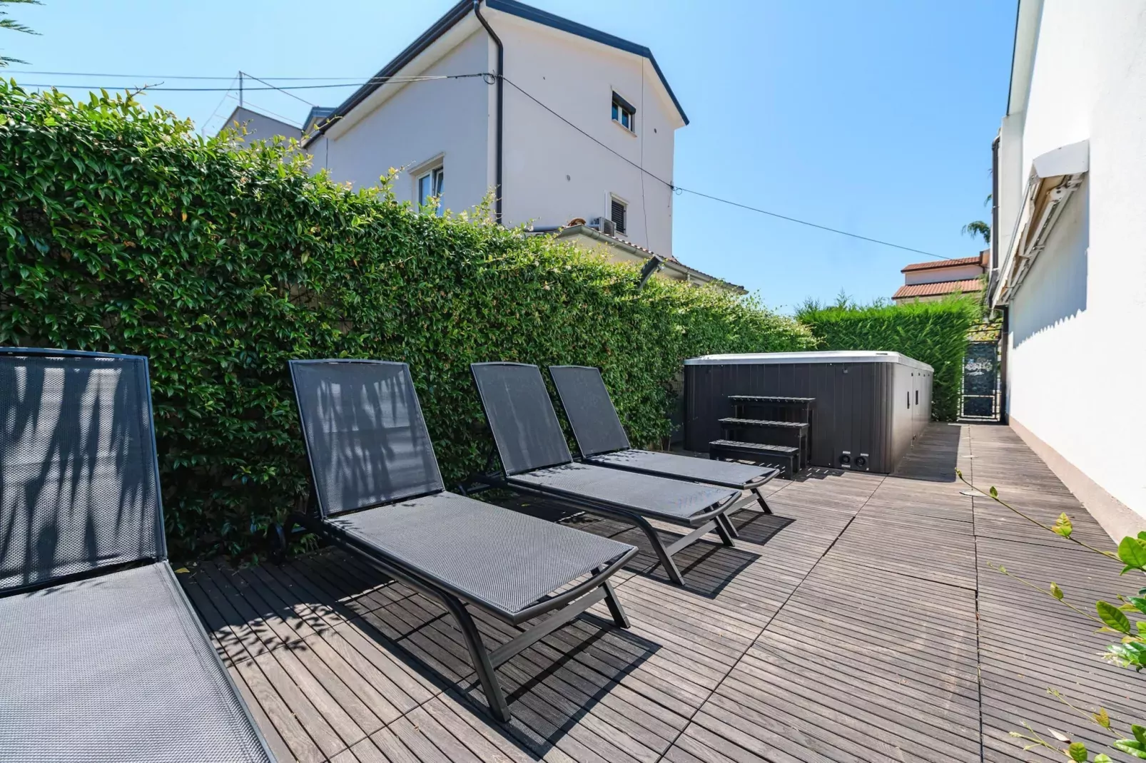 Villa Gigi-Terrace balcony