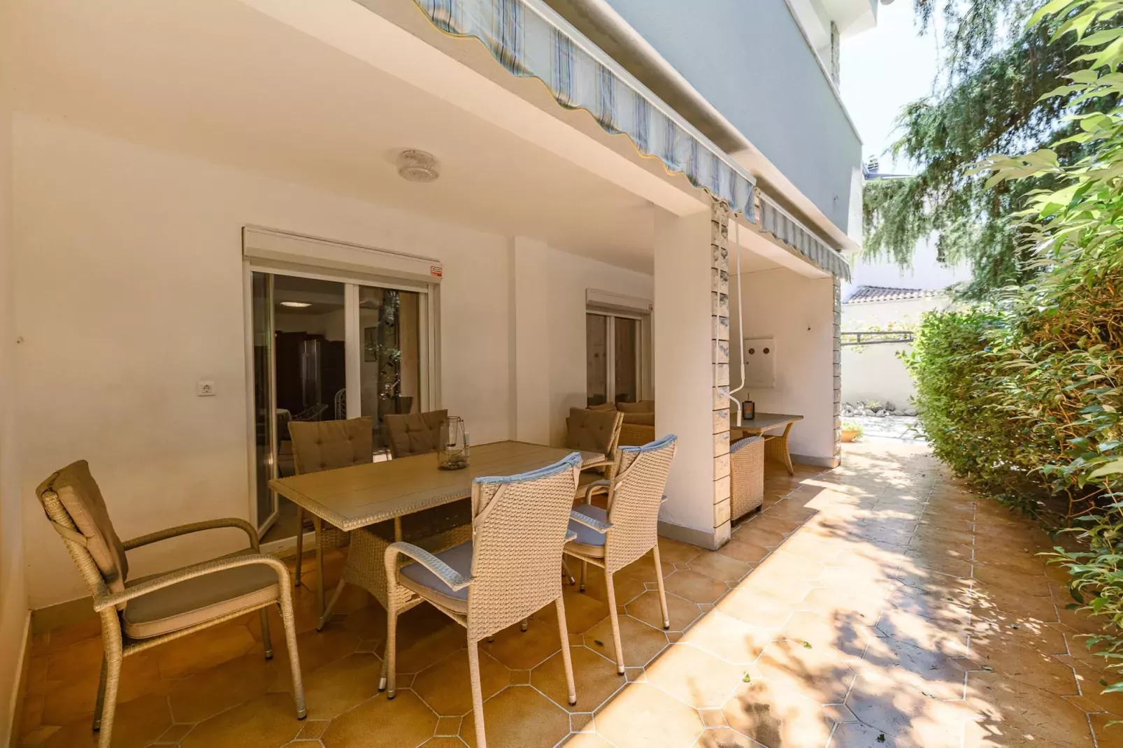 Villa Gigi-Terrace balcony