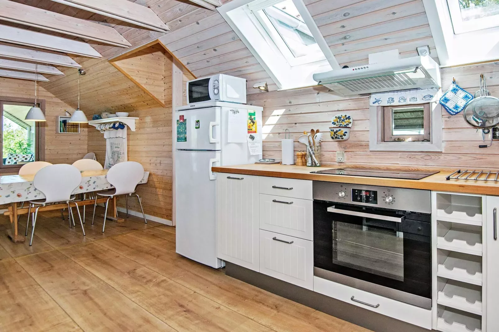 Sonniges Refugium im Hafen von Bonnerup-By Traum-Innenbereich