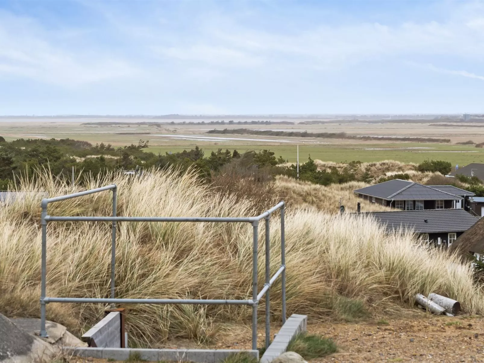 "Tahnee" - 450m from the sea-Outside