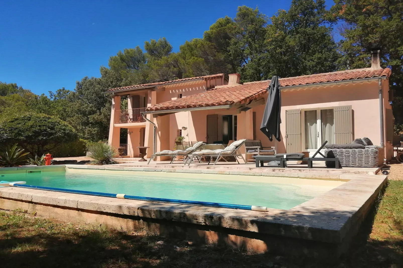 Villa Matteo-Exterior summer